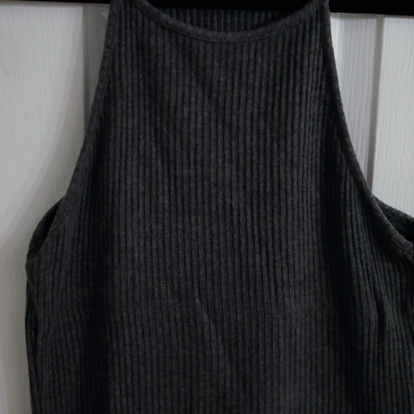 BRANDY MELVILLE - Ribbed High-Neck Tank - OS - Picture 3 of 3